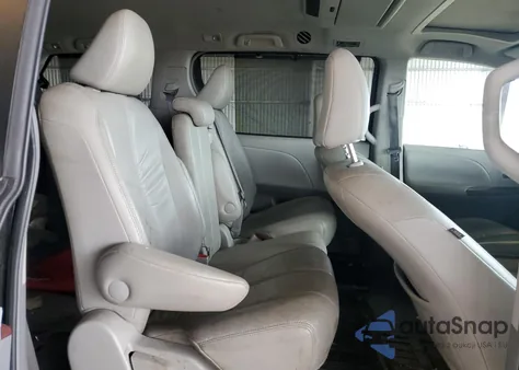 2011 Toyota Sienna Xle from USA, damaged, VIN 5TDYK3DC0BS026844